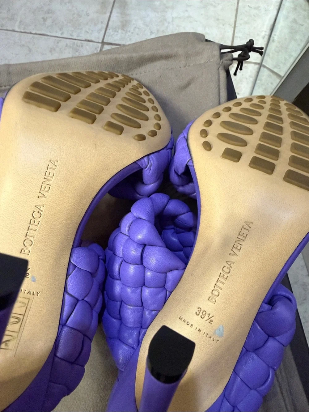 Bottega Veneta Lavender Braided Leather Heels - Picture 5 of 8